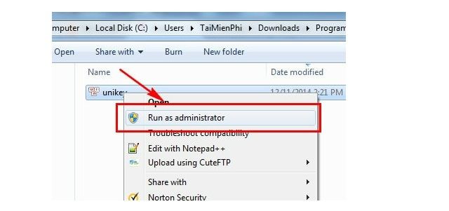Tải Unikey xong thì click vào run as administrator